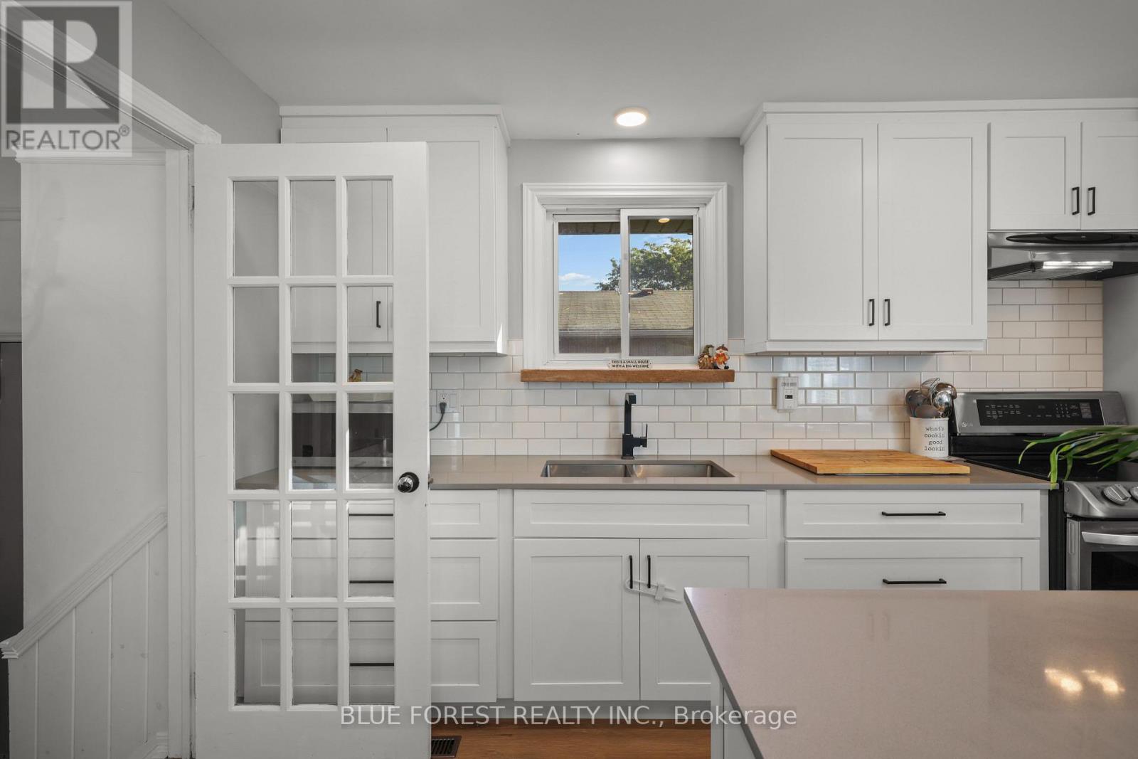 106 Harold Ct Court, Lucan Biddulph, Ontario  N0M 2J0 - Photo 9 - X13870900