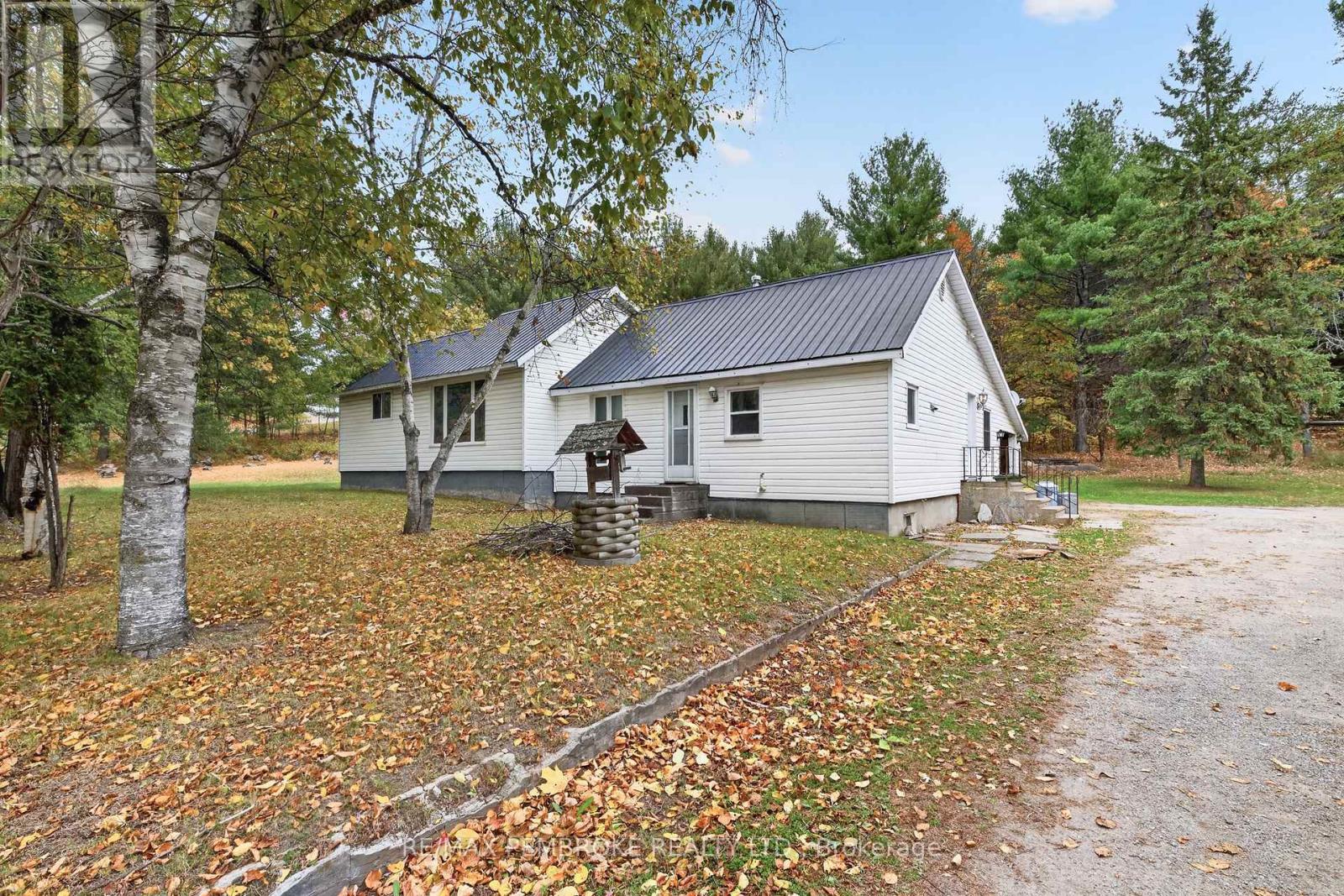 39326 Highway 41 Highway, Laurentian Valley, Ontario