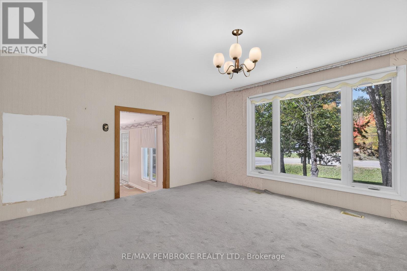 39326 Highway 41 Highway, Laurentian Valley, Ontario  K8A 6W4 - Photo 40 - X13870784