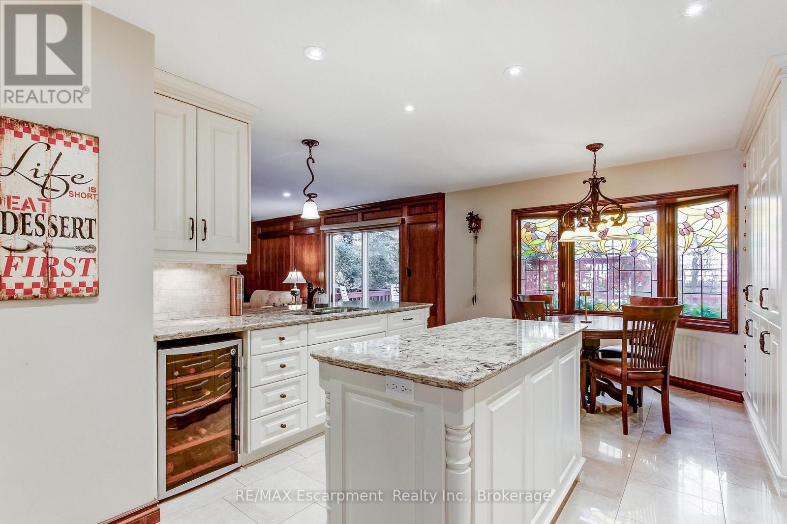 215 Briar Hill Crescent, Hamilton, Ontario  L9G 3M9 - Photo 11 - X13871020