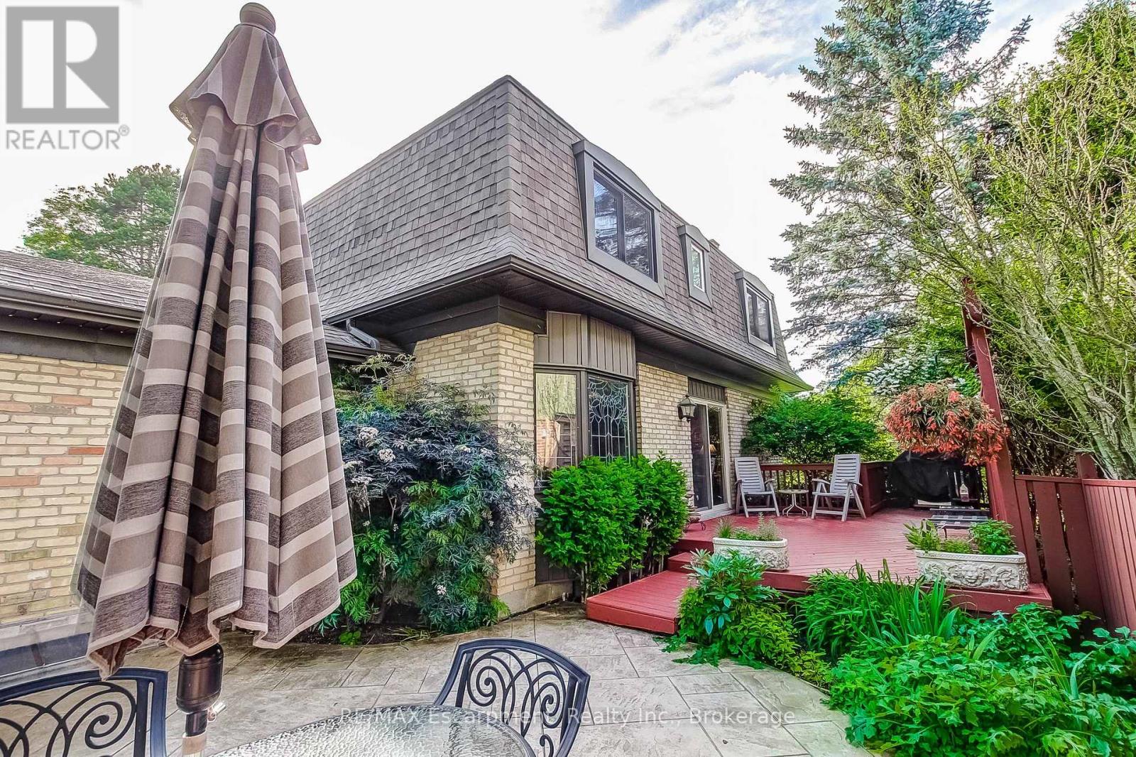 215 Briar Hill Crescent, Hamilton, Ontario  L9G 3M9 - Photo 30 - X13871020
