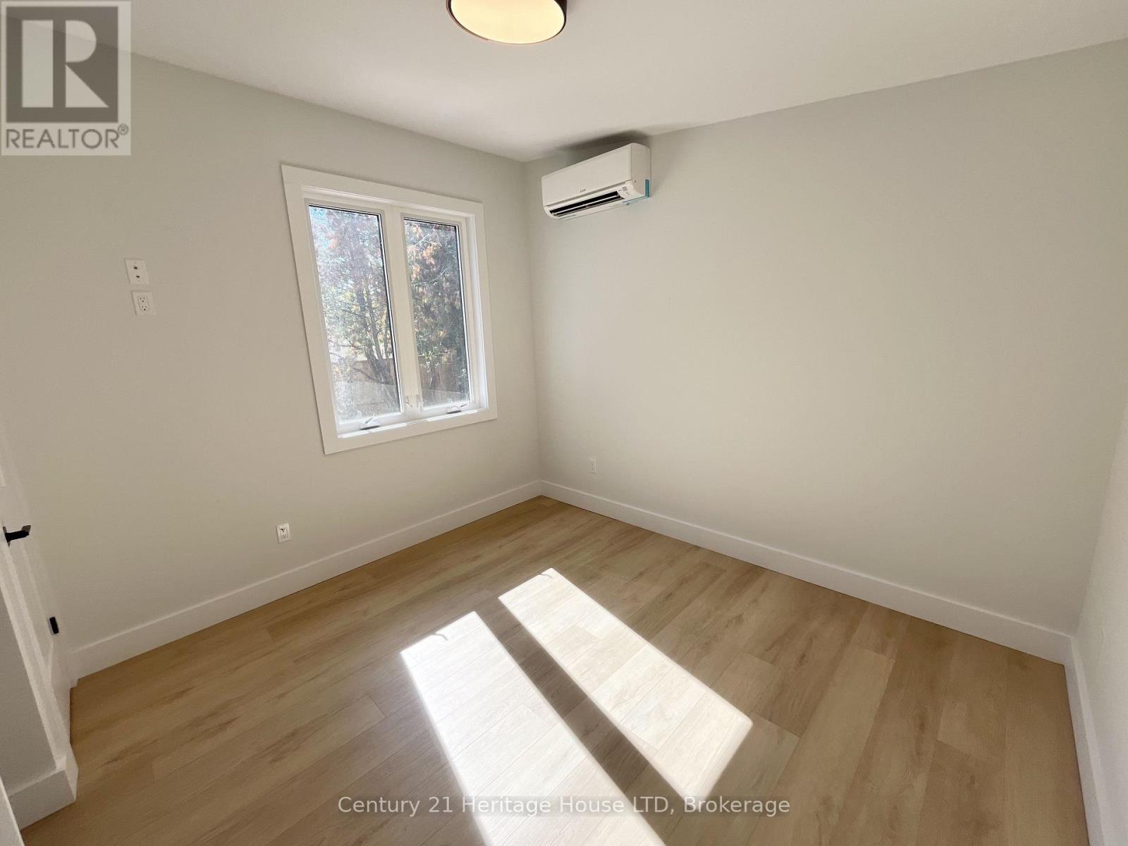 26b Valley Road, St. Catharines, Ontario  L2S 1Y6 - Photo 13 - X13870852