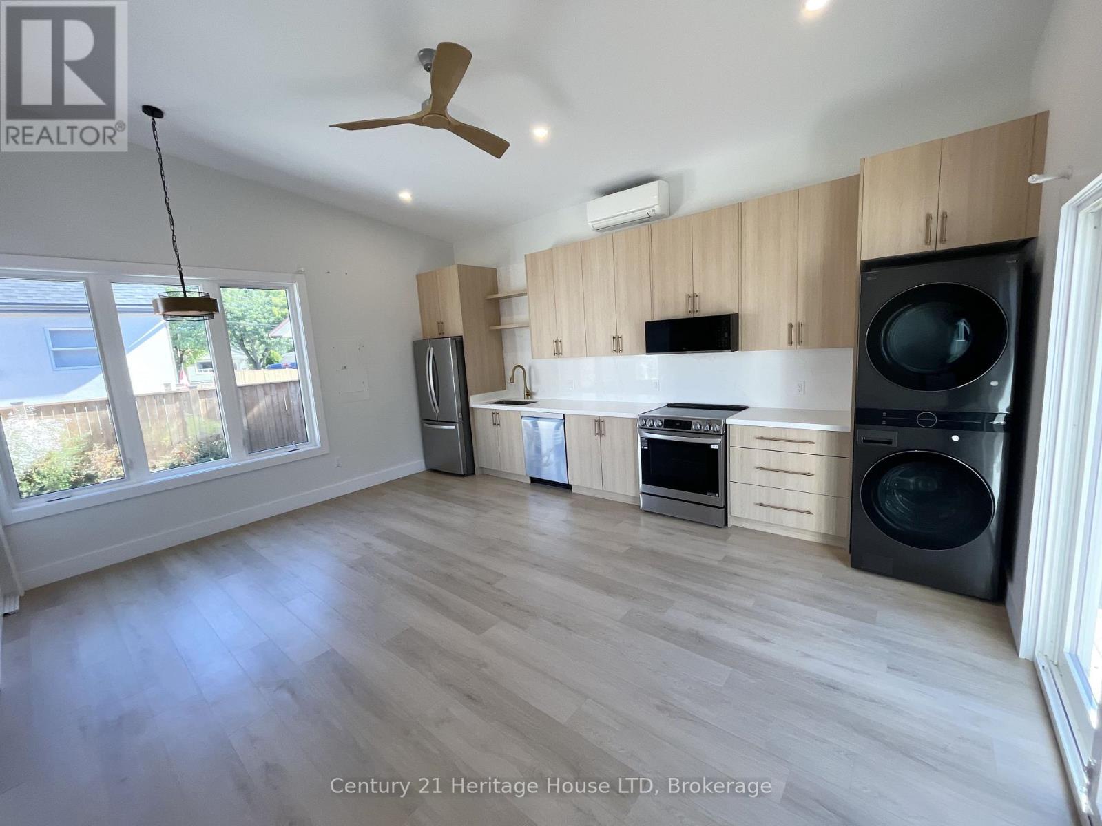 26b Valley Road, St. Catharines, Ontario  L2S 1Y6 - Photo 7 - X13870852
