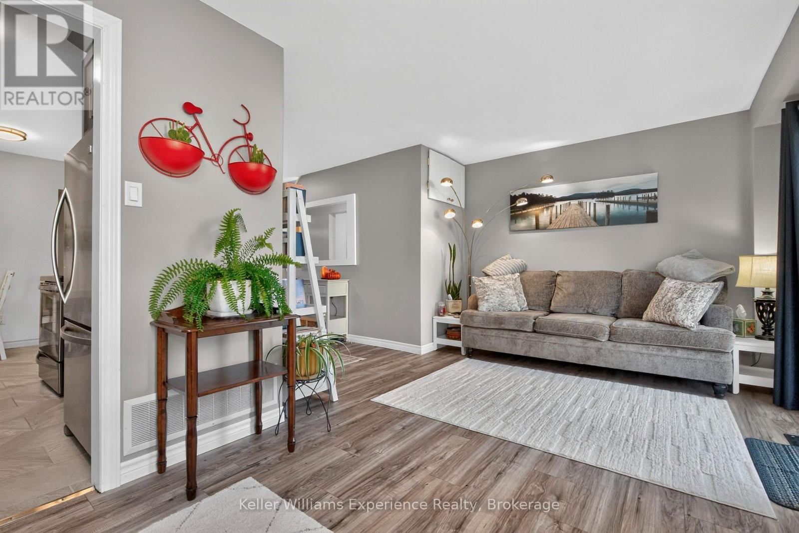 13 Lindsay Court, Barrie, Ontario  L4M 6G5 - Photo 15 - S13871018