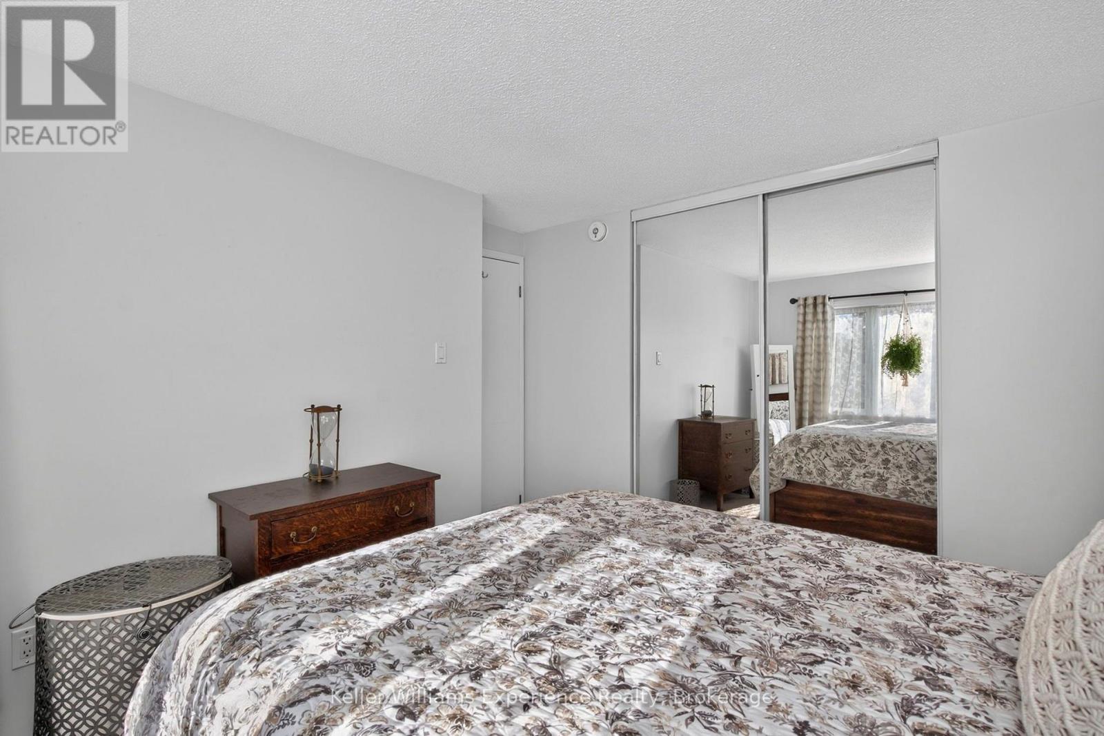 13 Lindsay Court, Barrie, Ontario  L4M 6G5 - Photo 21 - S13871018