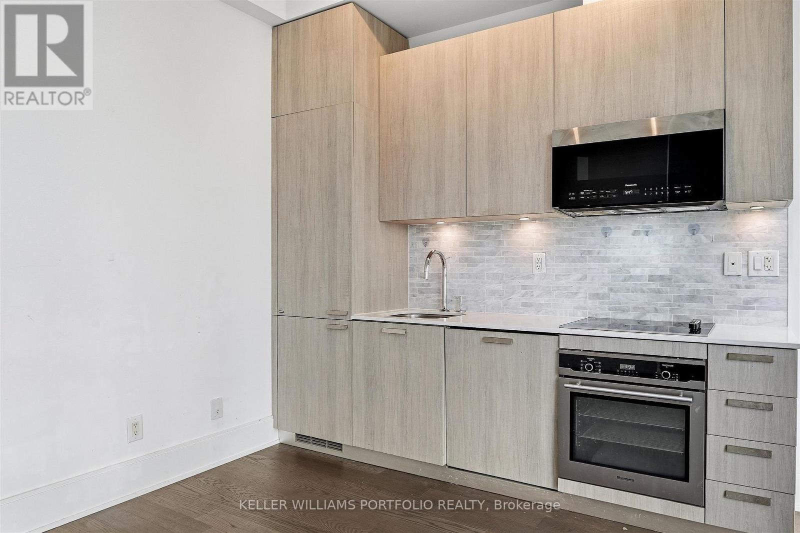 5305 - 50 Charles Street E, Toronto, Ontario  M4Y 0C3 - Photo 10 - C13870658
