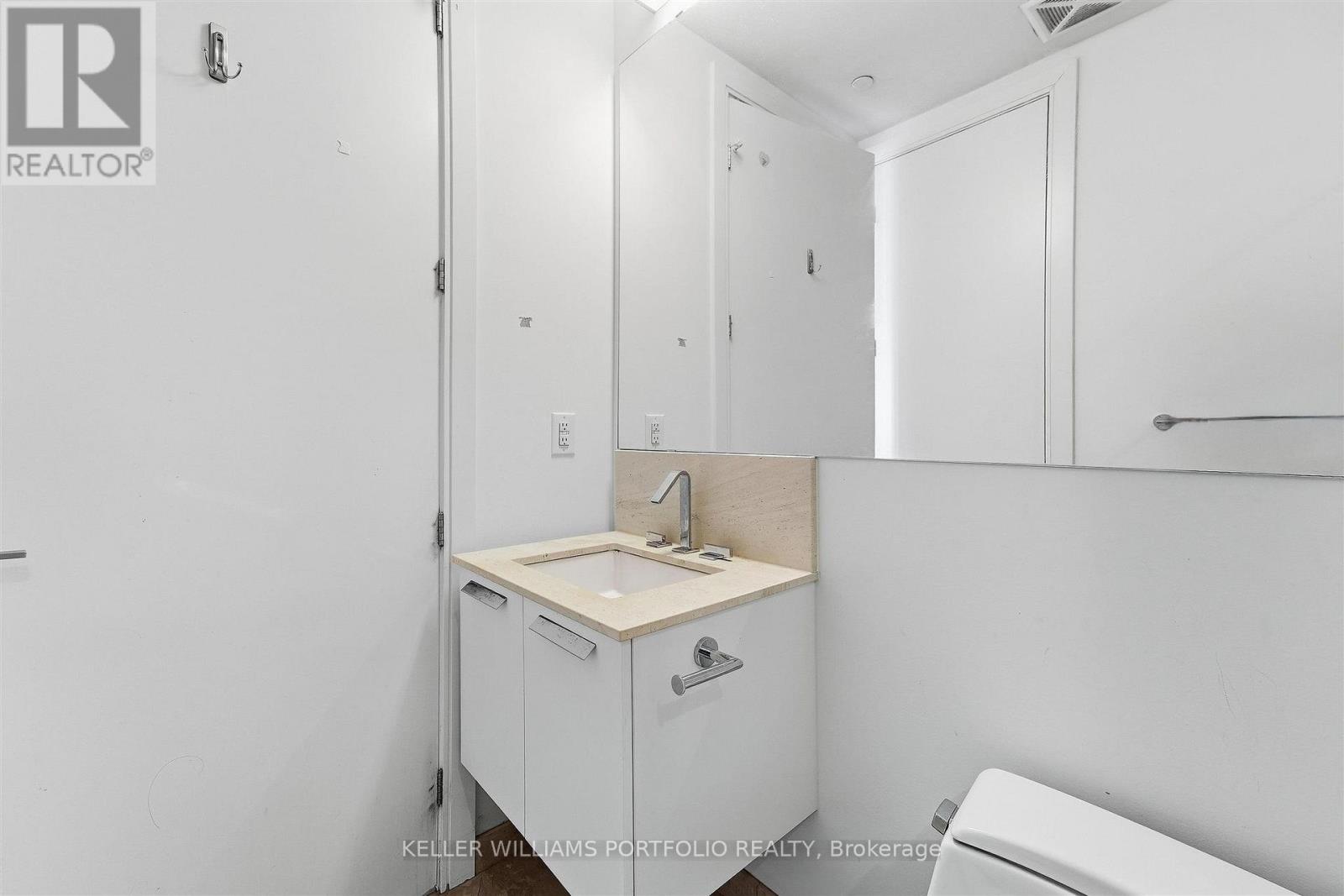 5305 - 50 Charles Street E, Toronto, Ontario  M4Y 0C3 - Photo 20 - C13870658