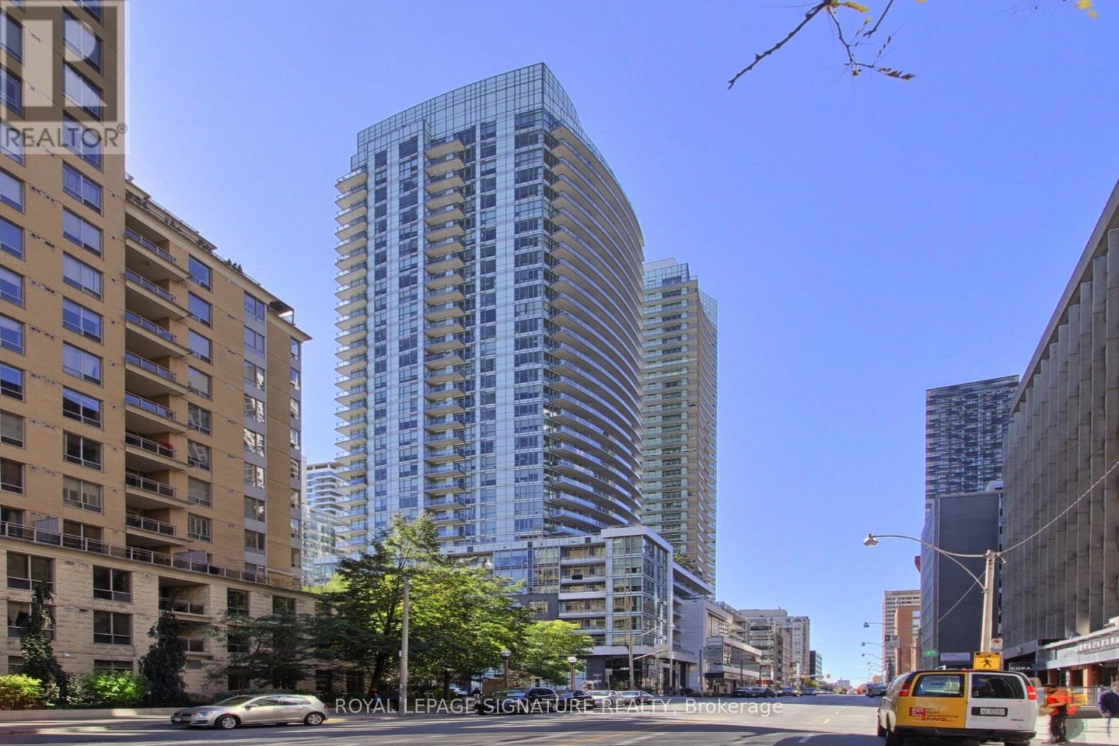 1913 - 98 LILLIAN STREET, Toronto, Ontario
