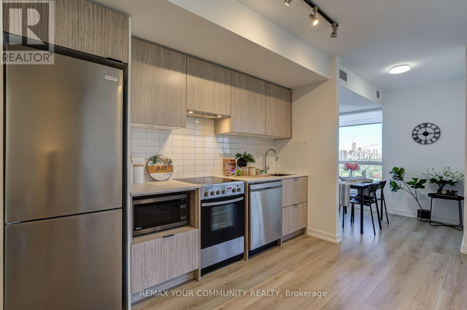 1706 - 395 Bloor Street E, Toronto, Ontario  M4W 0B4 - Photo 11 - C13870934