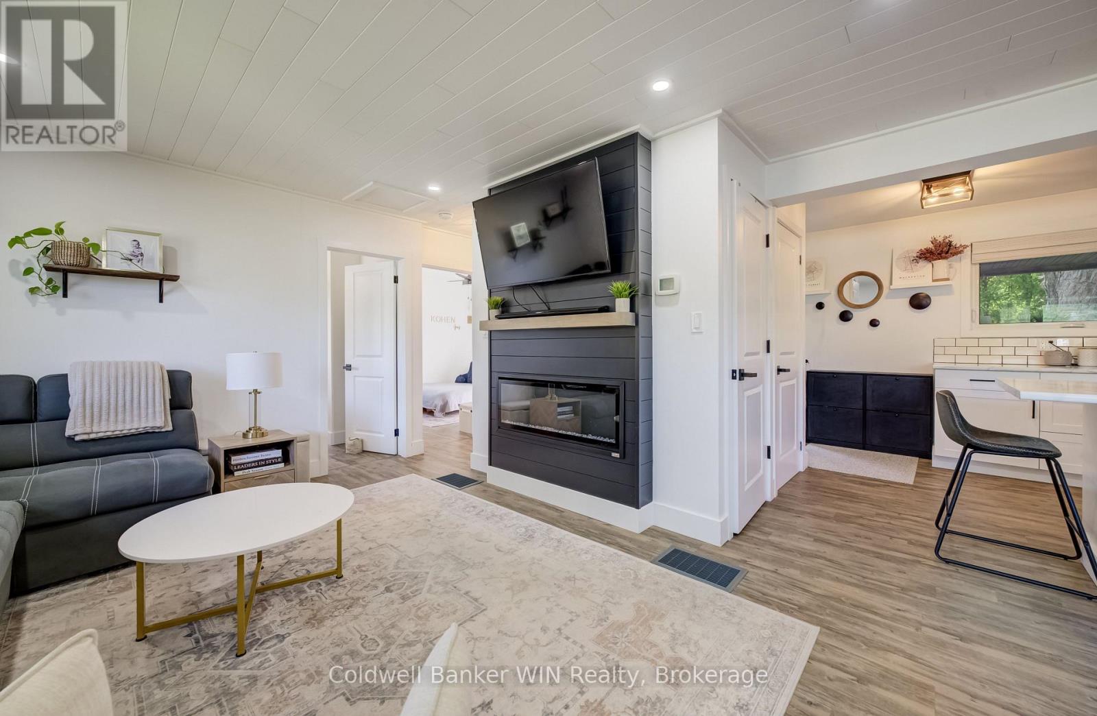 560 Waterloo Street, Wellington North (Mount Forest), Ontario  N0G 2L3 - Photo 10 - X13870730