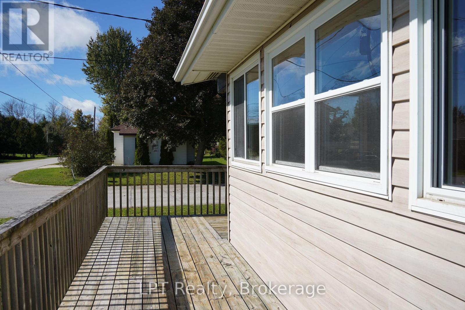 629 John Street, South Bruce Peninsula, Ontario N0H 2T0 - Photo 4 - X13871002