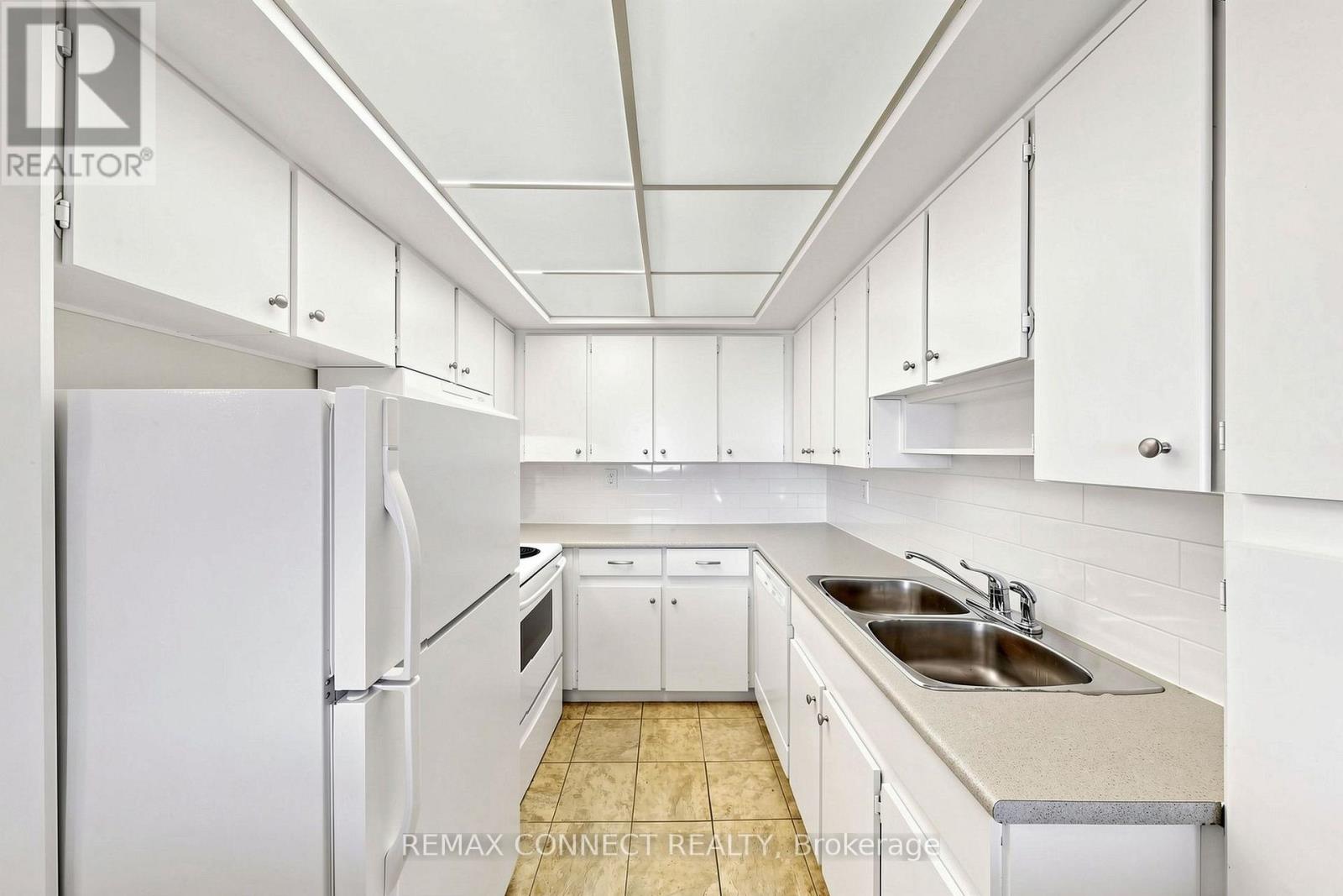1614 - 121 Ling Road, Toronto, Ontario  M1E 4Y2 - Photo 17 - E13870864