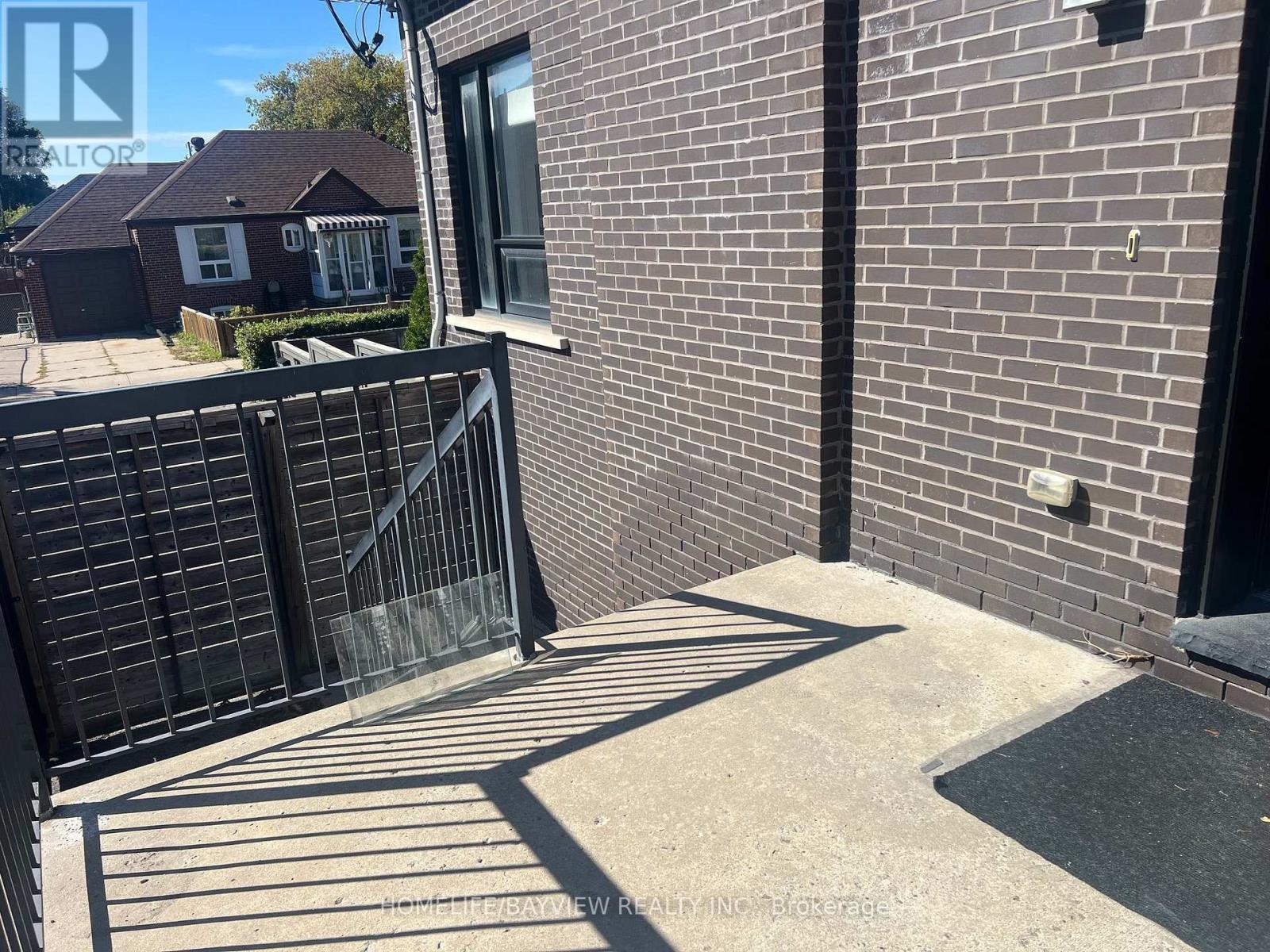 Unit 2 - 379 O'connor Drive, Toronto, Ontario  M4J 2V9 - Photo 4 - E13870890