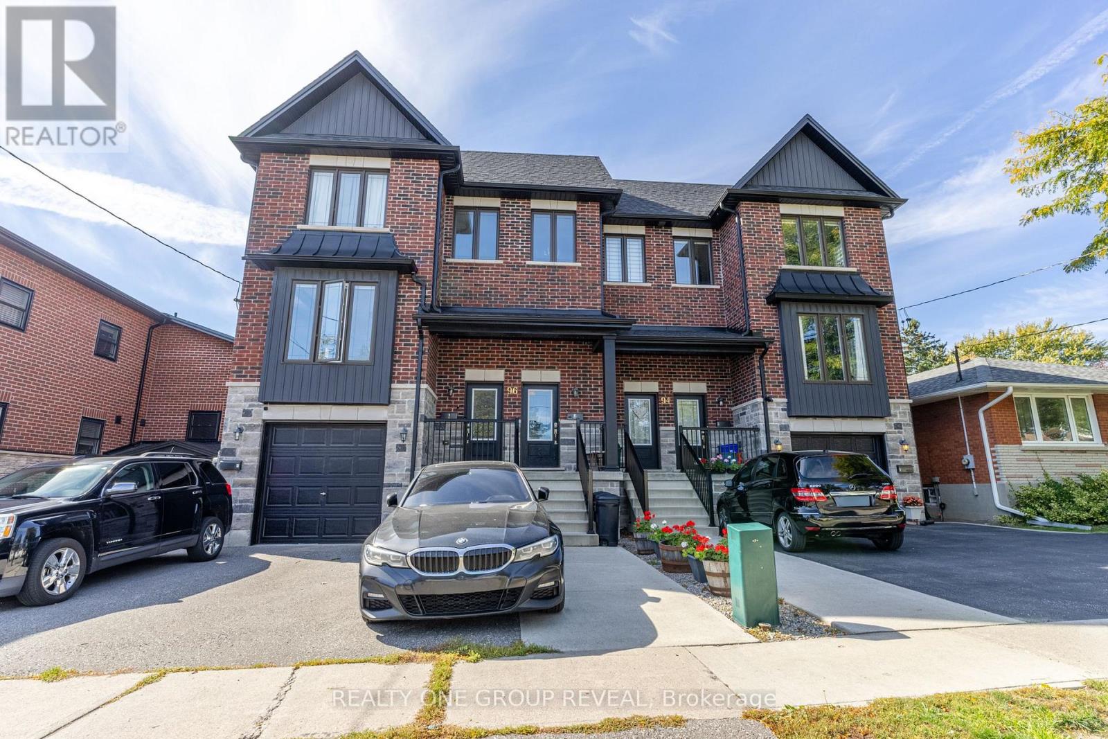 2 - 96 CROMWELL AVENUE
