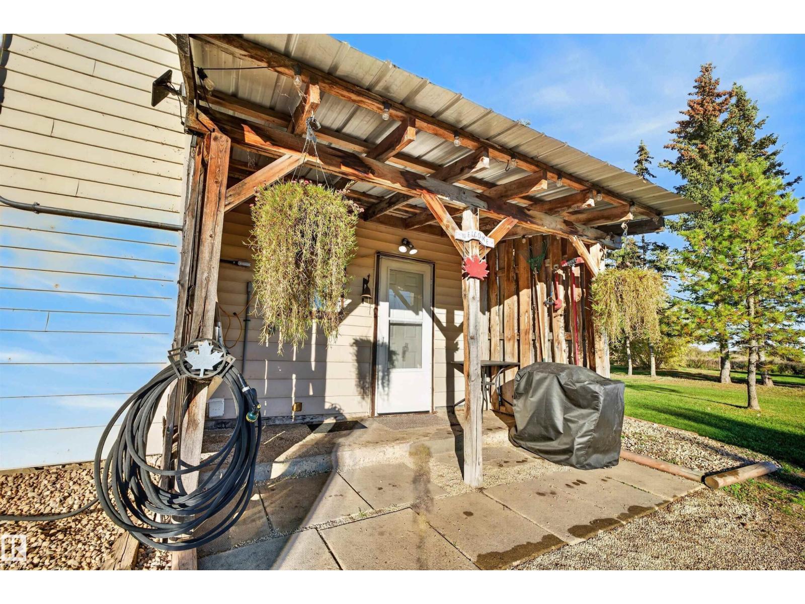 571011 Range Road 183