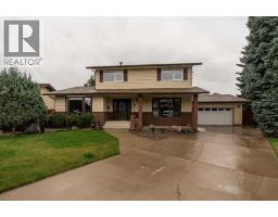 310 Kings Bay S, Lethbridge, Alberta