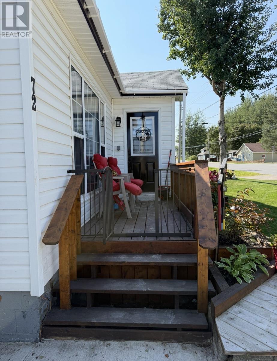 72 High Street, Deer Lake — photo 2