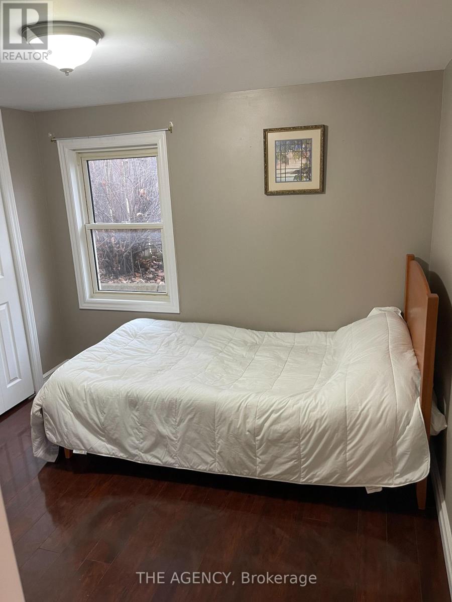282 Terrace Drive, Georgina, Ontario  L4P 2Y8 - Photo 2 - N13870654