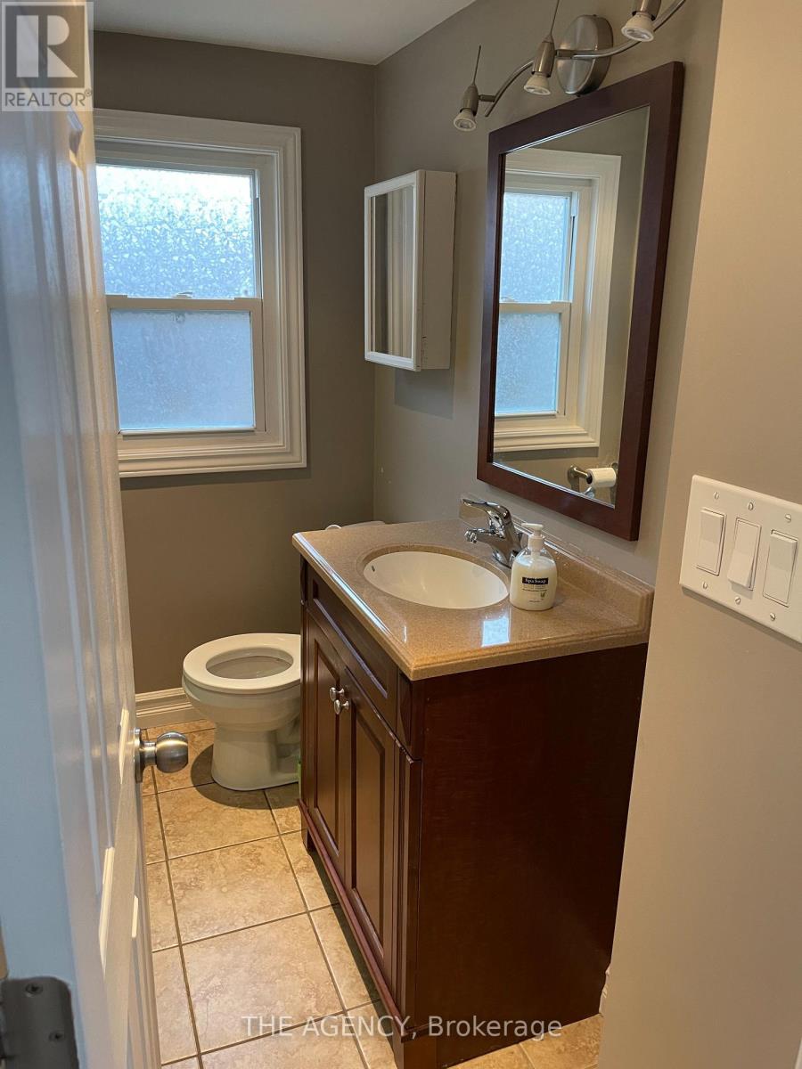 282 Terrace Drive, Georgina, Ontario  L4P 2Y8 - Photo 3 - N13870654