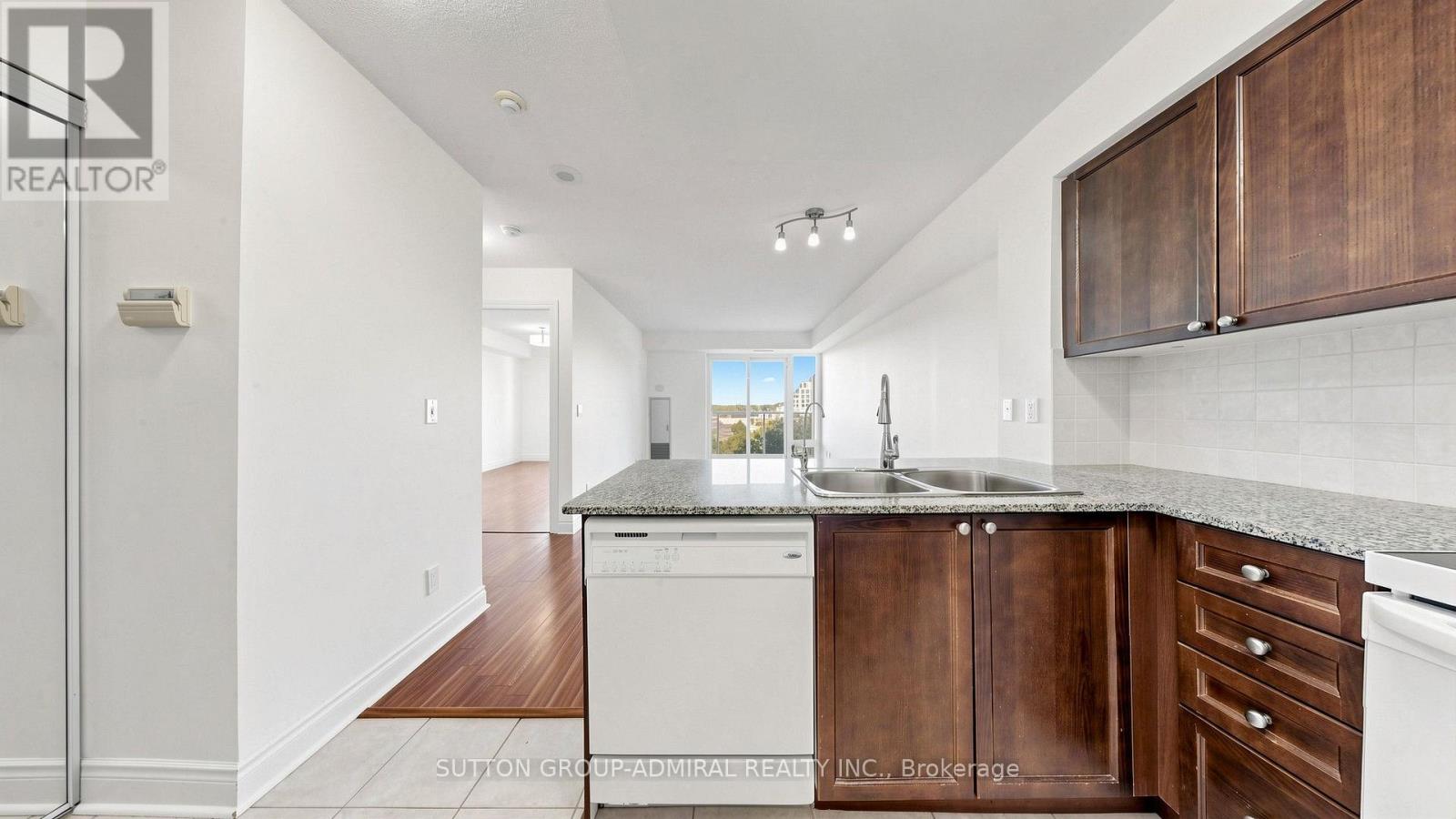 806 - 7 NORTH PARK ROAD