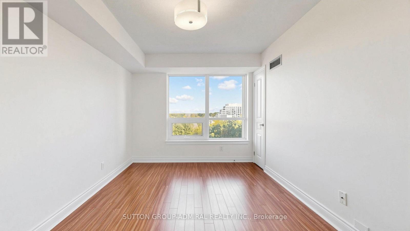 806 - 7 North Park Road, Vaughan (Beverley Glen), Ontario  L4J 0C9 - Photo 12 - N13870690