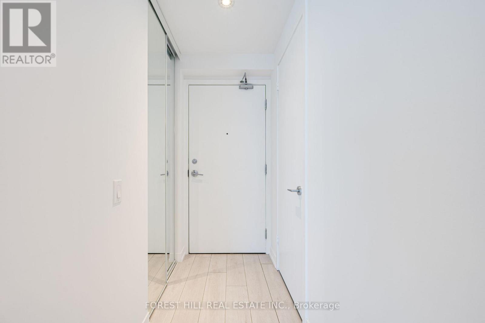 1506 - 5 Buttermill Avenue, Vaughan (Vaughan Corporate Centre), Ontario  L4K 0J5 - Photo 2 - N13870720