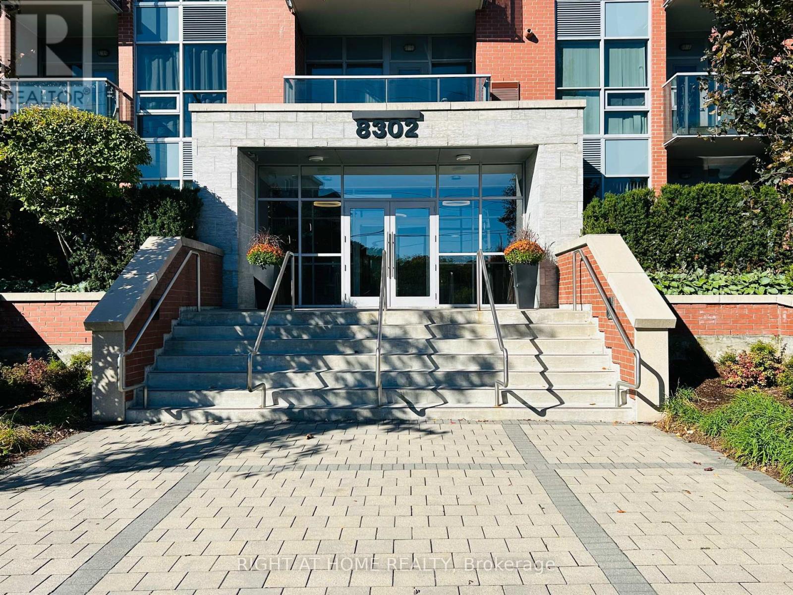 207 - 8302 Islington Avenue, Vaughan, Ontario  L4L 0E6 - Photo 3 - N13870740