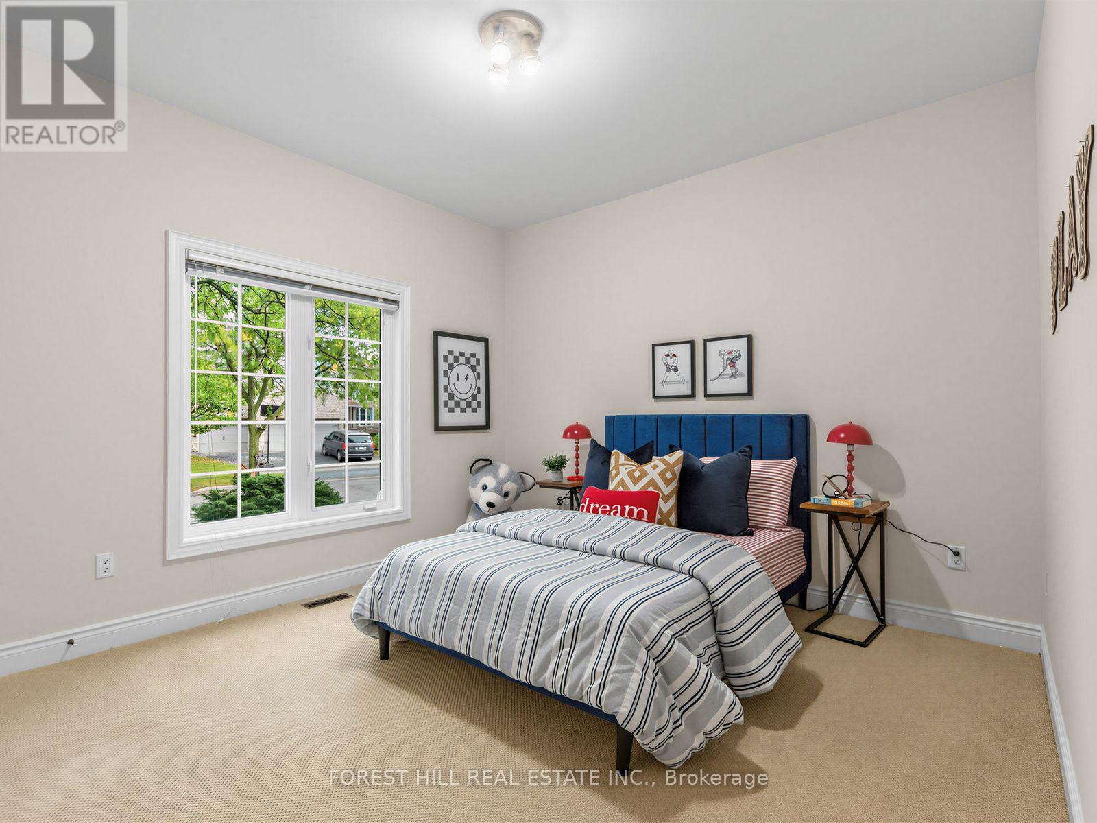 104 SANIBEL CRESCENT Vaughan (Uplands), ON L4J 8K7