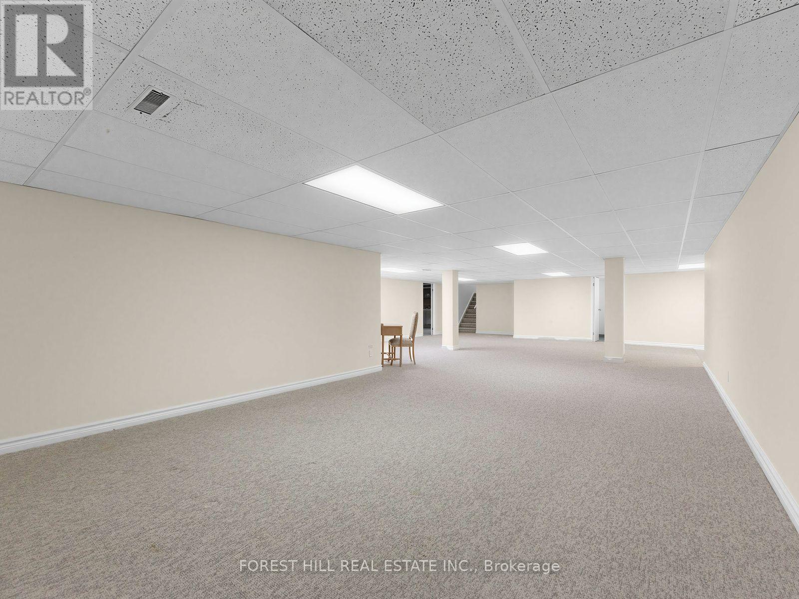 104 SANIBEL CRESCENT Vaughan (Uplands), ON L4J 8K7