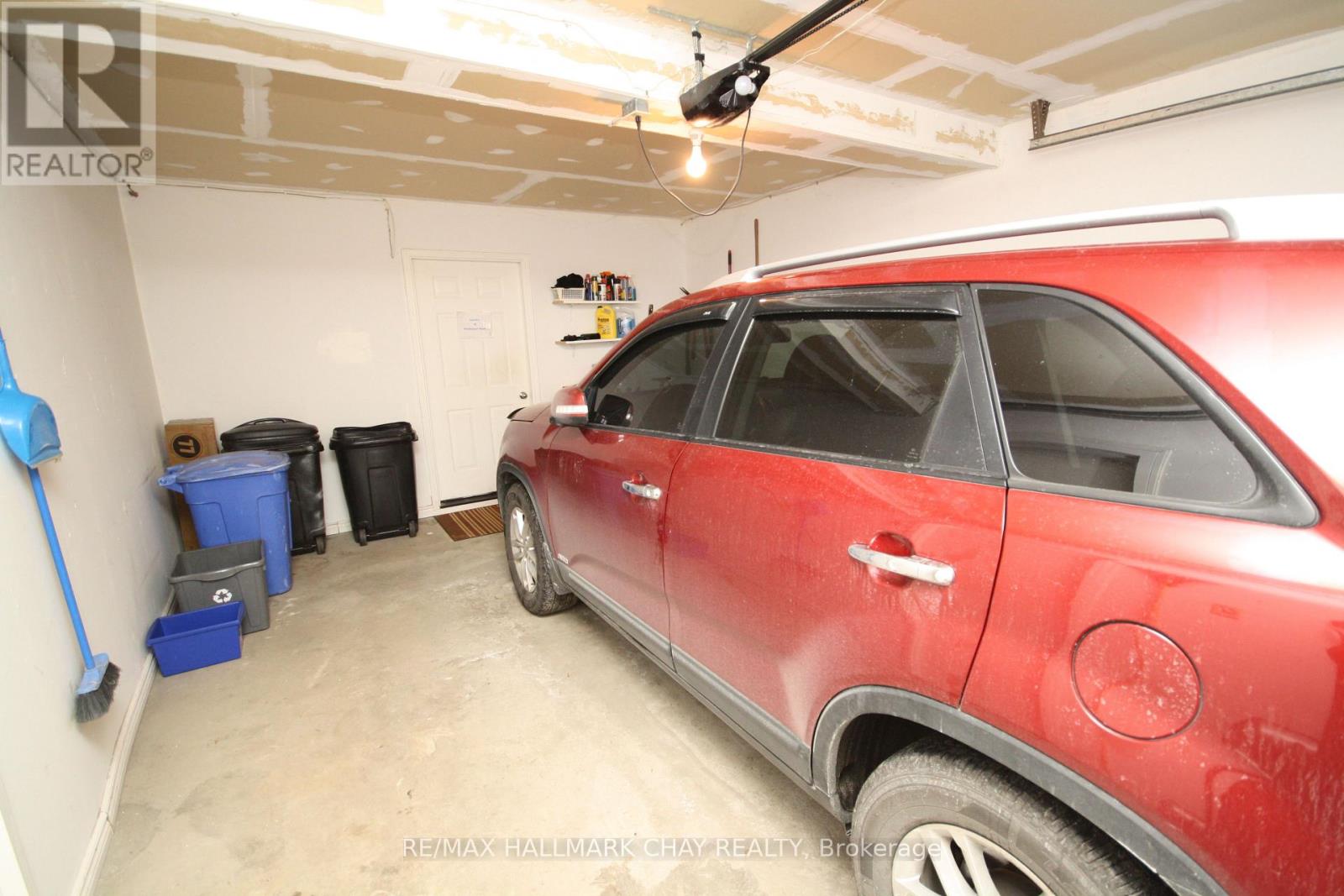 A - 36 Porritt Street, Barrie (Ardagh), Ontario  L4N 6Y3 - Photo 12 - S13870788