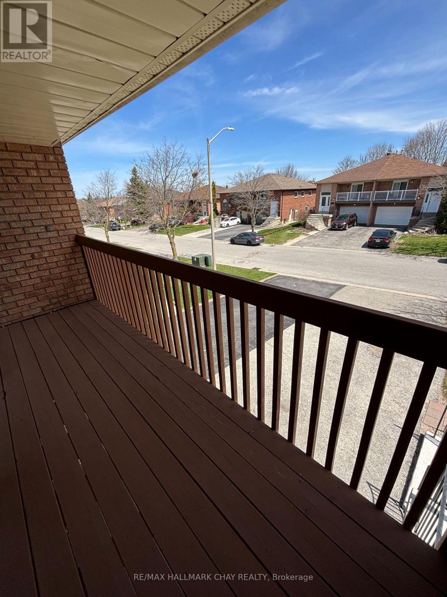 A - 36 Porritt Street, Barrie (Ardagh), Ontario  L4N 6Y3 - Photo 5 - S13870788