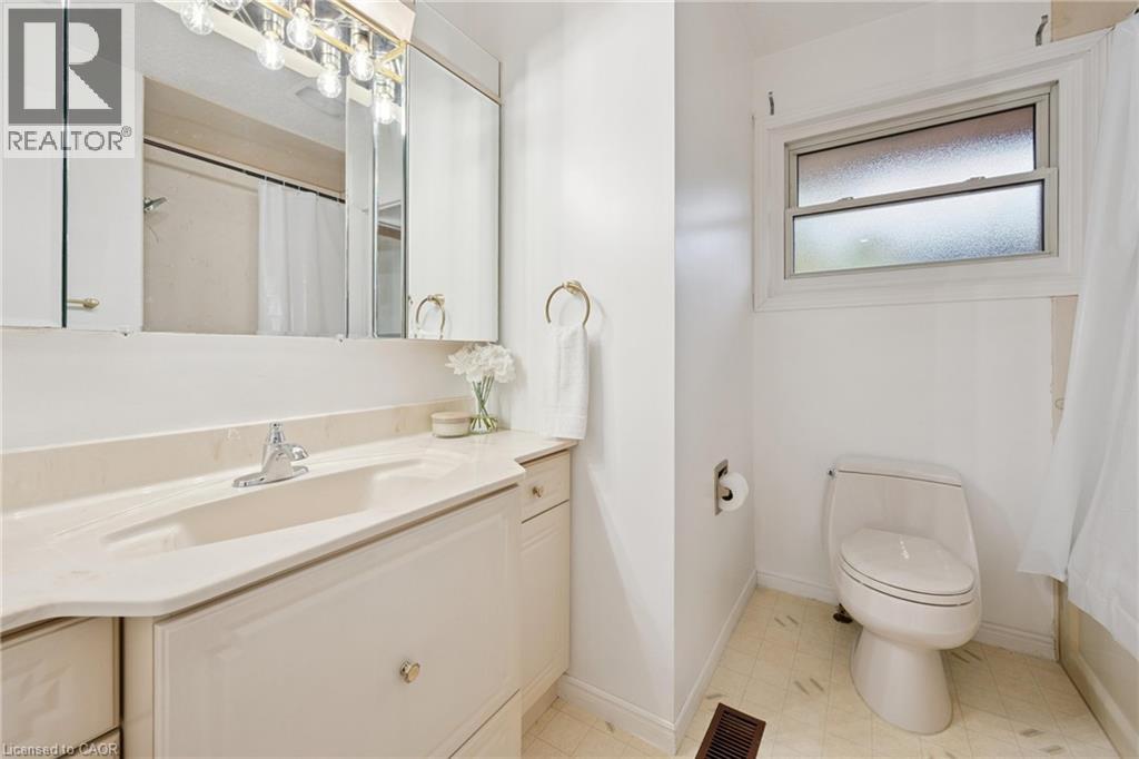 128 Briar Knoll Drive, Kitchener, Ontario  N2E 2B8 - Photo 21 - 40869327