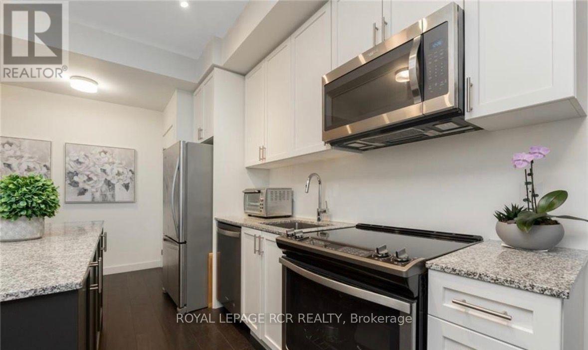 406 - 150 Sabina Drive, Oakville, Ontario  L6H 0W3 - Photo 12 - W13870676