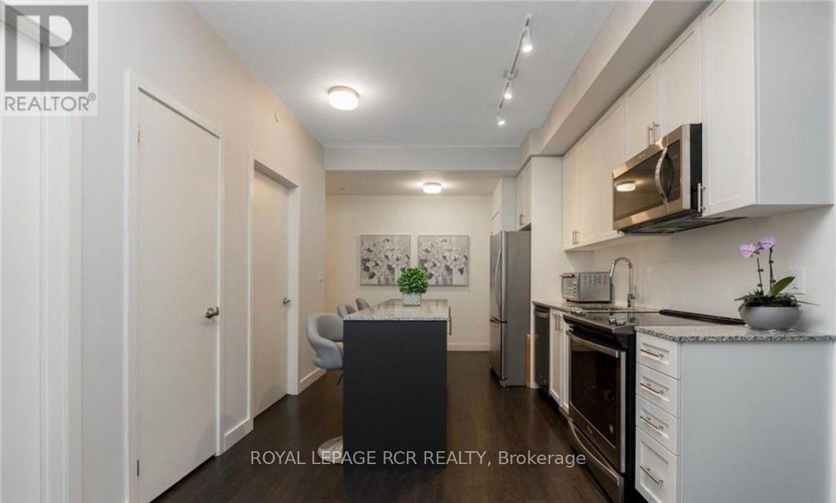 406 - 150 Sabina Drive, Oakville, Ontario  L6H 0W3 - Photo 13 - W13870676