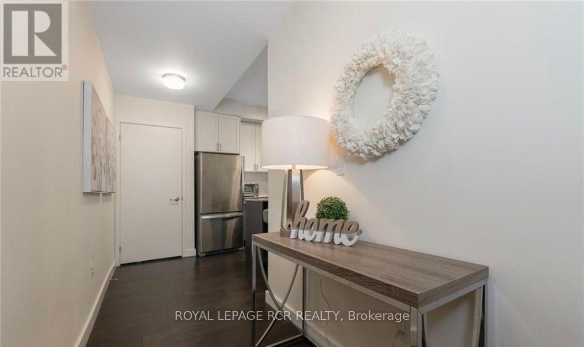 406 - 150 Sabina Drive, Oakville, Ontario  L6H 0W3 - Photo 6 - W13870676