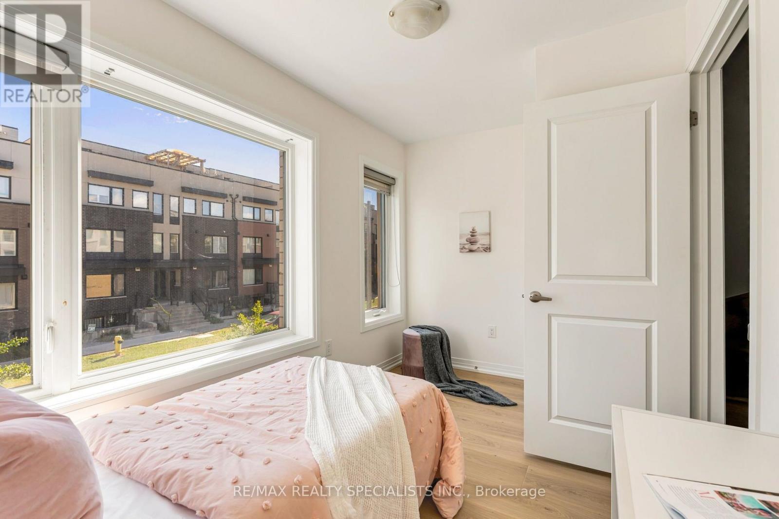 162 William Duncan Road, Toronto, Ontario  M3K 0C1 - Photo 21 - W13870760