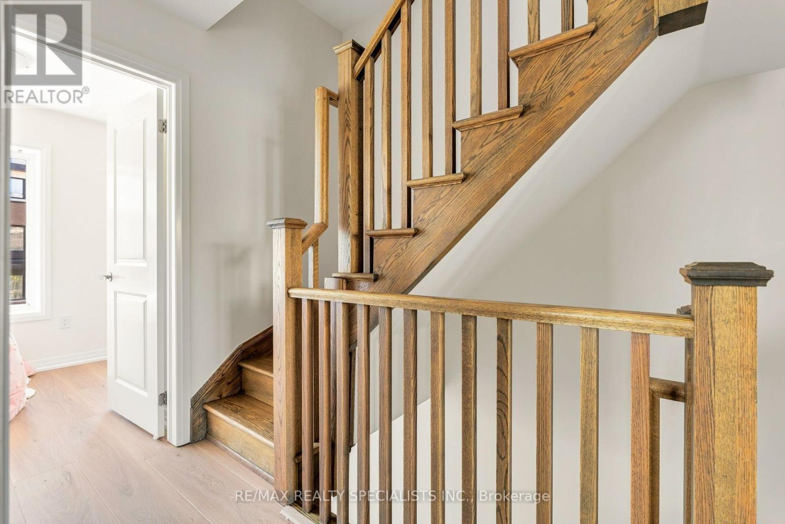 162 William Duncan Road, Toronto, Ontario  M3K 0C1 - Photo 28 - W13870760