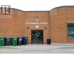 18 - 32 GOODMARK PLACE, Toronto, Ontario