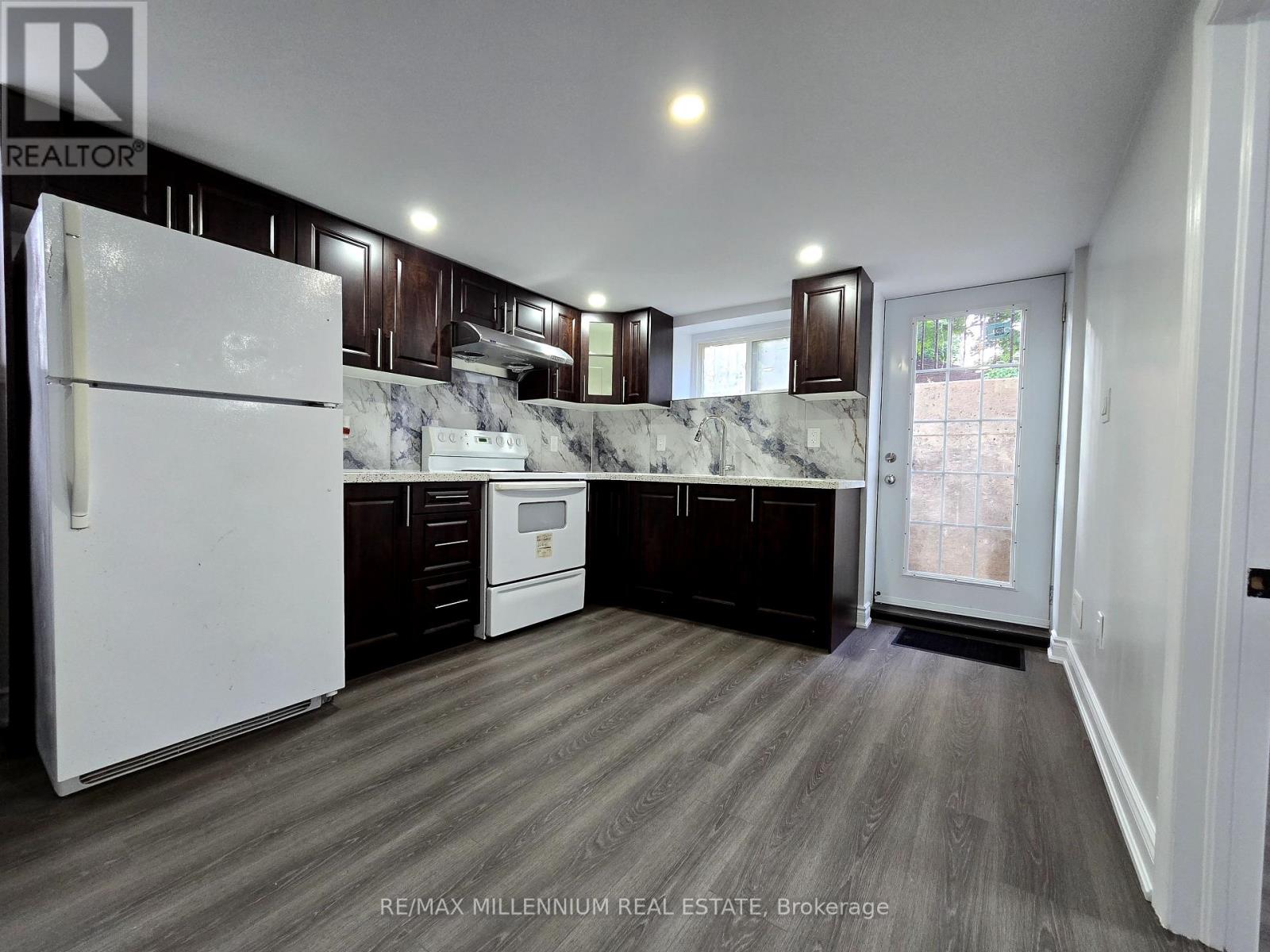 Basement - 14 Charles Street, Brampton, Ontario  L6V 1E6 - Photo 5 - W13870808