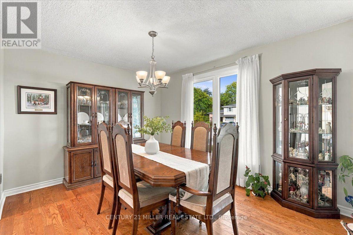 2044 Coral Crescent, Burlington, Ontario  L7P 3K5 - Photo 10 - W13870918