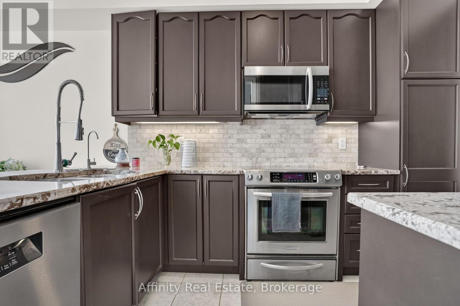 10 Maplerun Street, Caledon, Ontario  L7C 3P9 - Photo 18 - W13870938