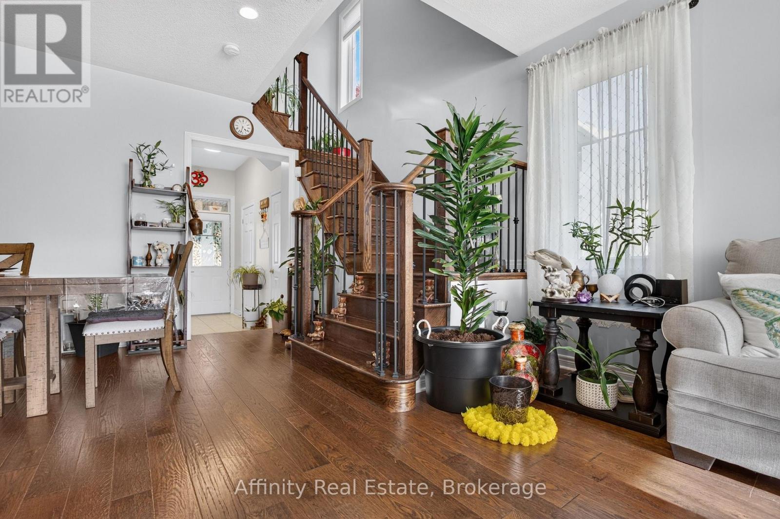 10 Maplerun Street, Caledon, Ontario  L7C 3P9 - Photo 23 - W13870938