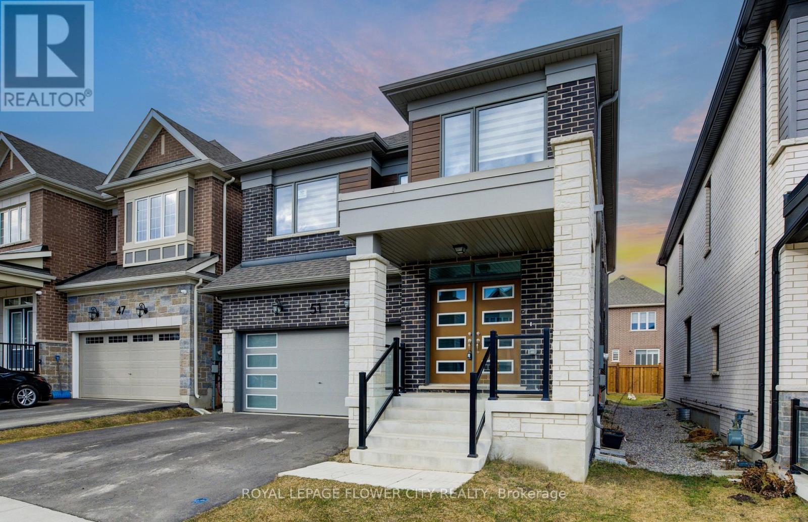 51 William Nador Street, Kitchener, Ontario  N2E 3X8 - Photo 2 - X13870664