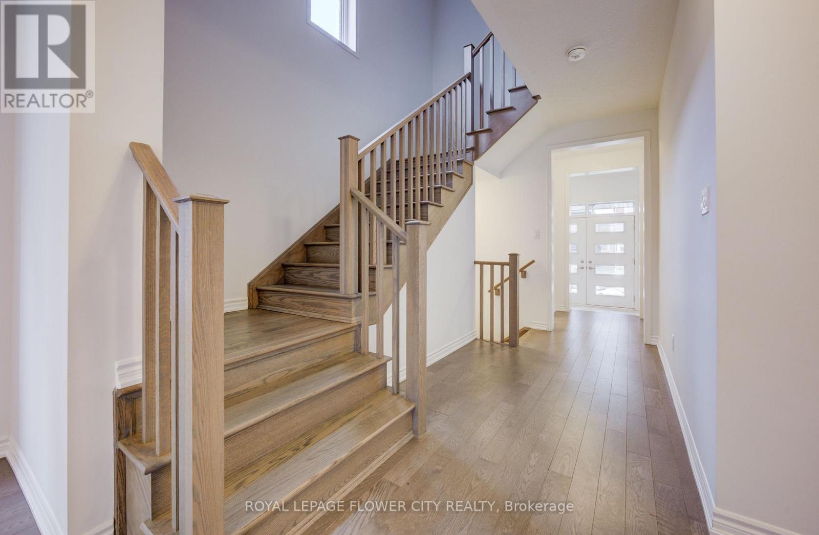51 William Nador Street, Kitchener, Ontario  N2E 3X8 - Photo 7 - X13870664