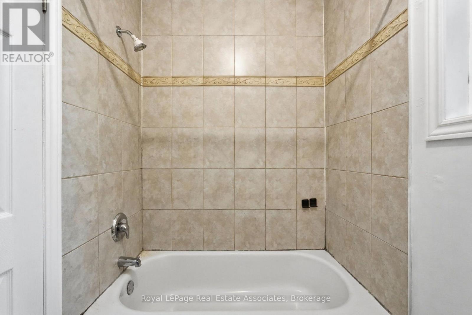 2 - 51 Wellington Street N, Hamilton, Ontario  L8R 1M9 - Photo 18 - X13870856