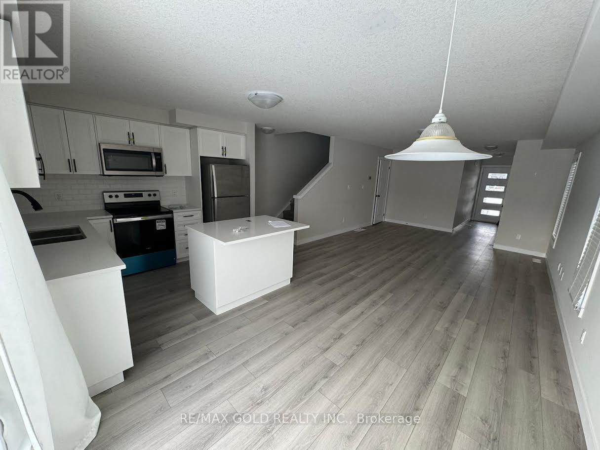 17 Wilkinson Avenue, Cambridge, Ontario  N1S 0C5 - Photo 2 - X13870960