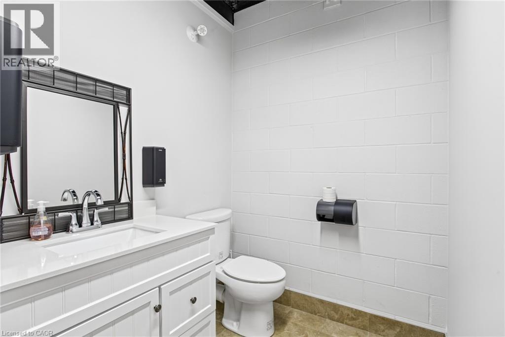 4735 King Street E, Beamsville, Ontario  L3J 1E9 - Photo 38 - 40868660