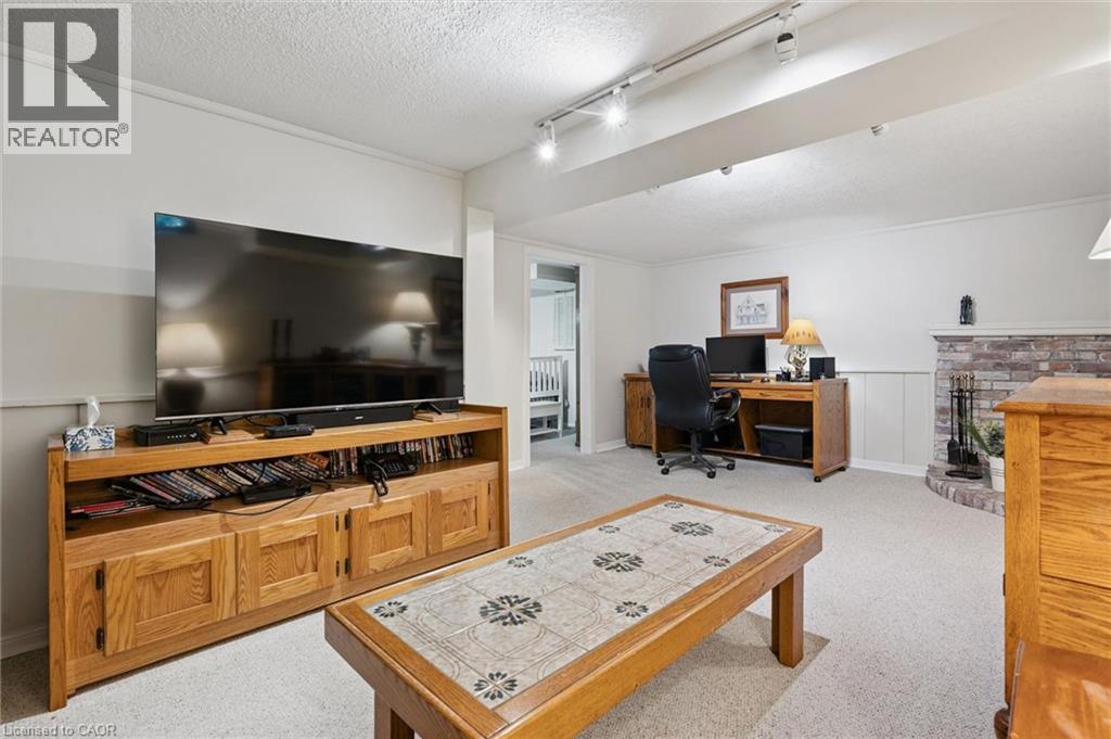172 Laurentian Drive, Kitchener, Ontario  N2E 1Y3 - Photo 22 - 40866892