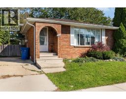 932 REEDMERE ROAD, Windsor, Ontario