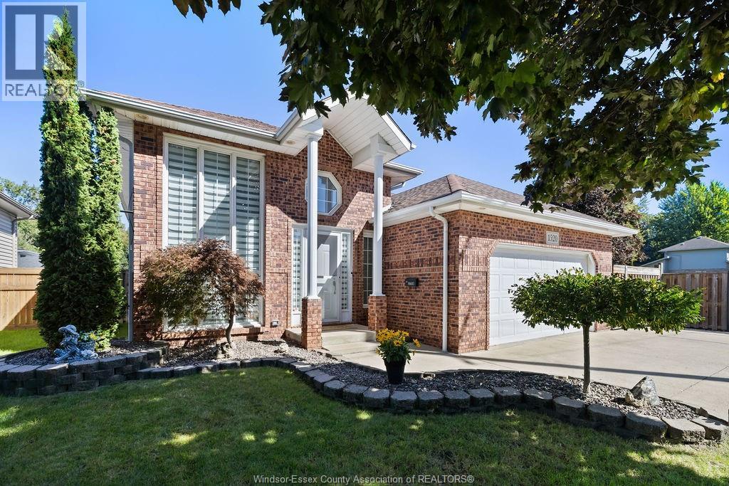 MLS# 26024725: 1520 MAPLE, LaSalle, Canada